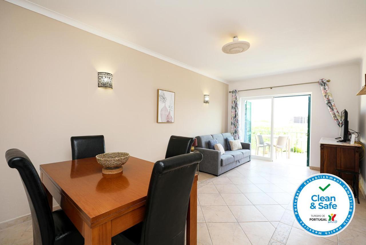 B76 - Piedade In Apartamento Lagos
